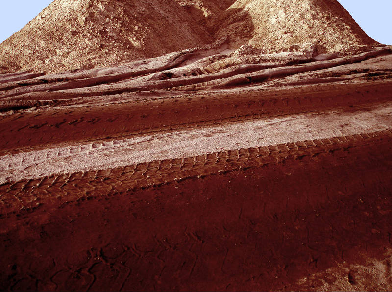 Franziska Rutishauser, photography: Berliner Sandberge (Berlin Sand Mountains), No 0054, lightbox, 2012, 34x45cm